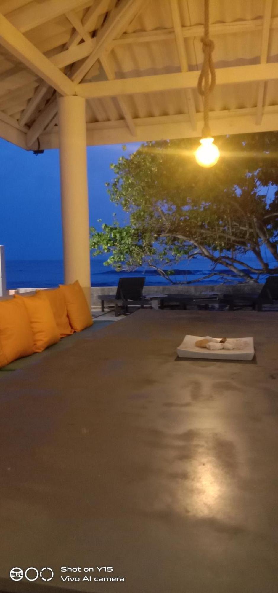Villa Breeze Talpe 우나와투나 외부 사진