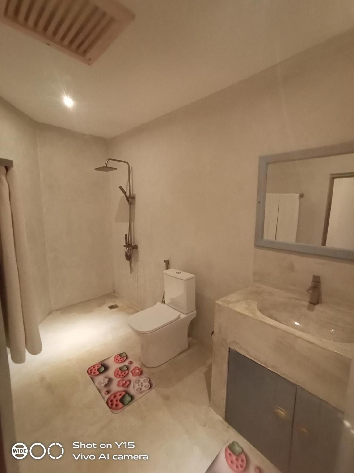 Villa Breeze Talpe 우나와투나 외부 사진